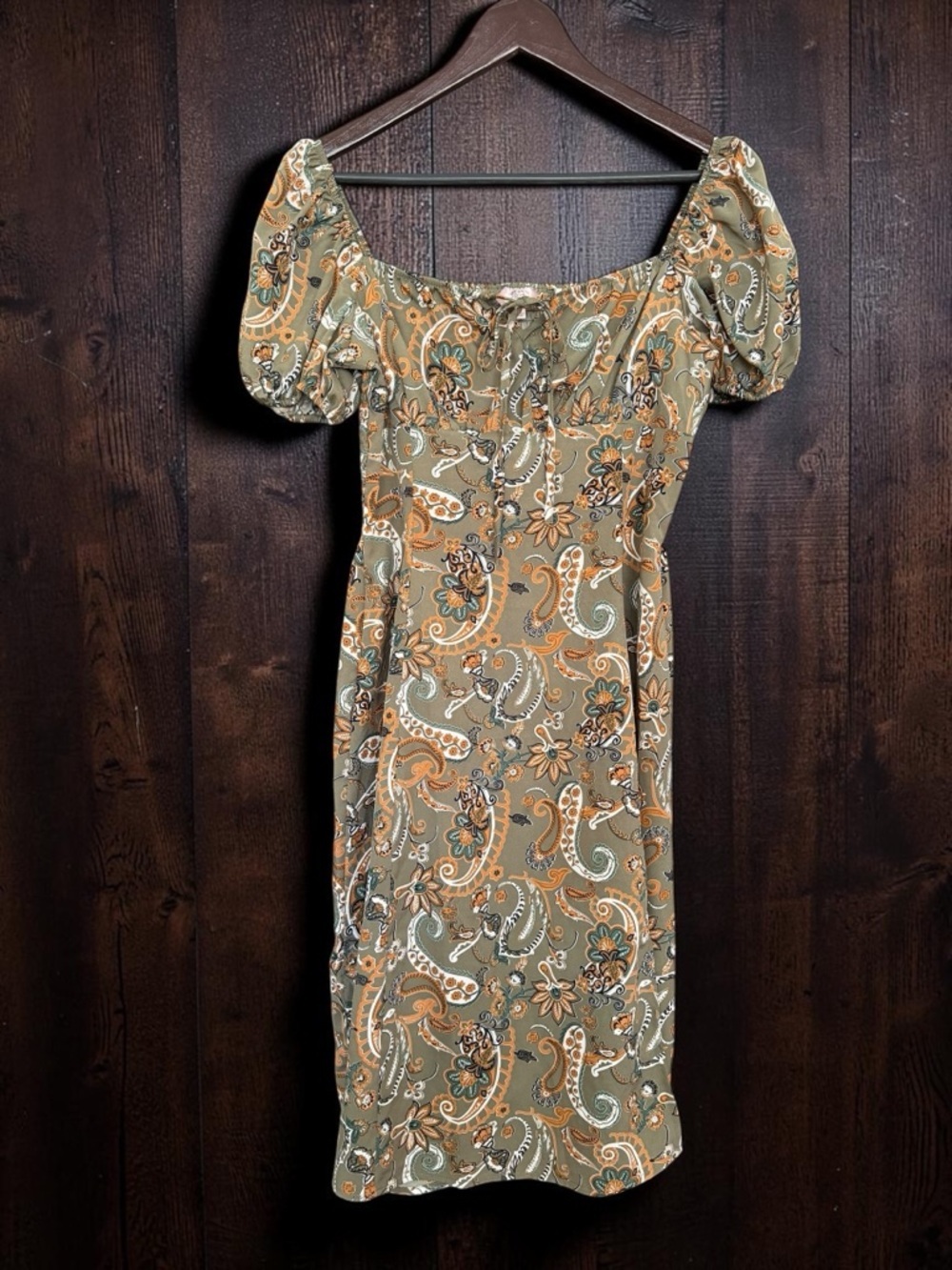 Olive Paisley Puff-Sleeve Midi Dress